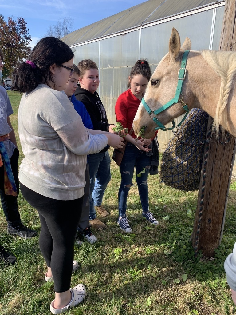 Mrs. Parson's AG Class with Dixie